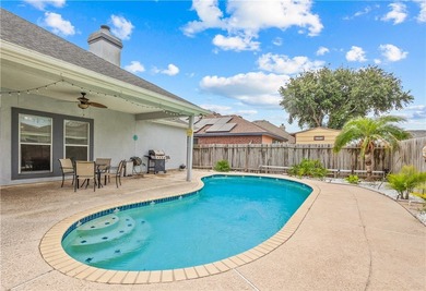 Time to Soak Up The Sun!!! Beautiful HOME on the Southside! Wait - photo 31