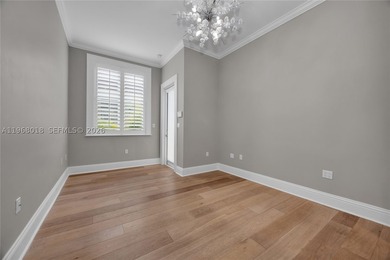 Almeria Row, a collection of luxury townhomes, has garnered - photo 33