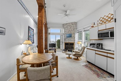 Charlevoix living in a small package! This ground-floor, 1-bed - photo 6