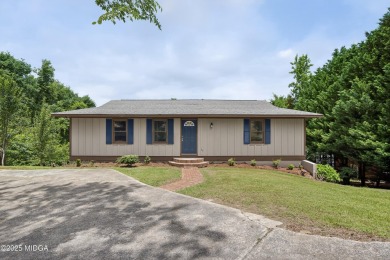Lake Home For Sale in Lizella, Georgia