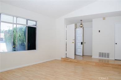 Lovely 3 bedroom, 2 bath home, plus a bonus room that can be - photo 11