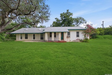 RARE 1-ACRE GEM IN HISTORIC HELOTES - NO HOA! Looking for - photo 11