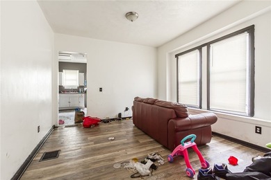 Great opportunity for both owner-occupants and investors! This - photo 5
