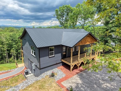 Welcome to this stunning 3-bedroom, 3-bathroom modern rustic - photo 3