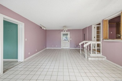 RARE 1-ACRE GEM IN HISTORIC HELOTES - NO HOA! Looking for - photo 24