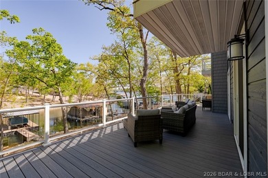 Lakefront home in highly sought-after 6 Mile Cove, Turnkey with - photo 25