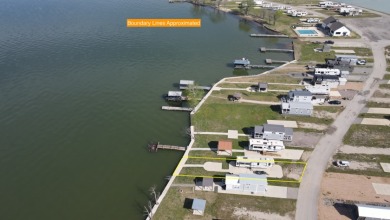 Waterfront RV Lot in Lux Community - RV Included! - photo 17