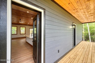 Welcome to this stunning 3-bedroom, 3-bathroom modern rustic - photo 10