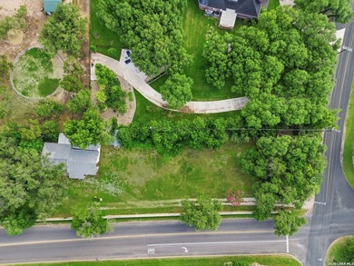 RARE 1-ACRE GEM IN HISTORIC HELOTES - NO HOA! Looking for - photo 38