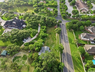 RARE 1-ACRE GEM IN HISTORIC HELOTES - NO HOA! Looking for - photo 40