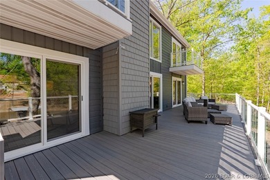 Lakefront home in highly sought-after 6 Mile Cove, Turnkey with - photo 44
