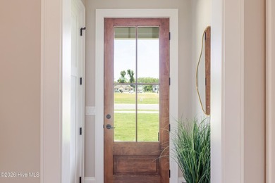 Stunning finishing for this ranch floor plan with one bedroom - photo 8