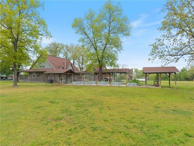 Experience country living in this exceptional +/- 10 acre - photo 17