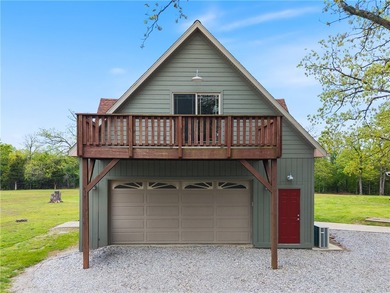 Experience country living in this exceptional +/- 10 acre - photo 19