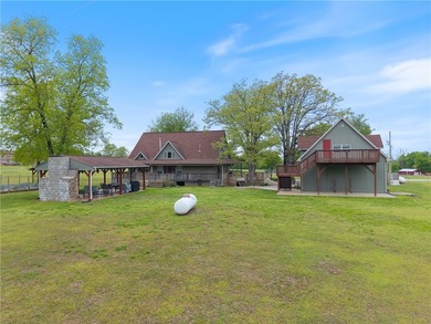 Experience country living in this exceptional +/- 10 acre - photo 20