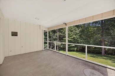 This lovely one-owner four bedroom, three and a half bath brick - photo 21