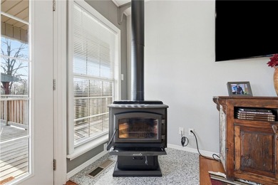 Experience country living in this exceptional +/- 10 acre - photo 31