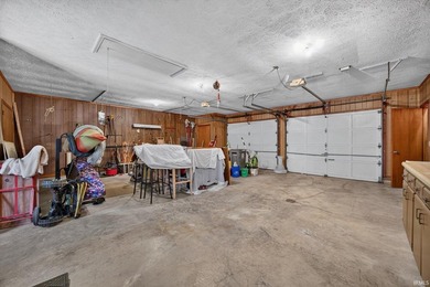 This lovely one-owner four bedroom, three and a half bath brick - photo 41