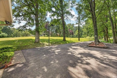 This lovely one-owner four bedroom, three and a half bath brick - photo 44