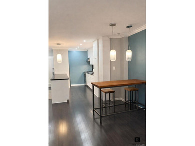 Turnkey and meticulously upgraded, Residence 4C is a - photo 5