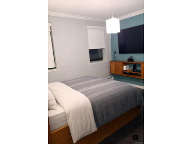 Turnkey and meticulously upgraded, Residence 4C is a - photo 8