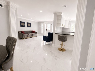 Exceptional Mediterranean Colonial Estate in one of Stamford's - photo 4