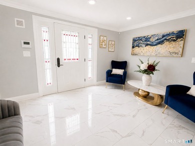 Exceptional Mediterranean Colonial Estate in one of Stamford's - photo 5