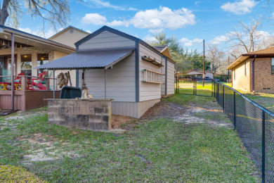 Beautifully Updated Waterfront Home on Lake Palestine - photo 19