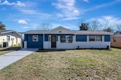 Under contract-accepting backup offers. Welcome to this - photo 1