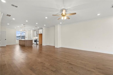 END UNIT TOWNHOME - looking for low maintenance living in an - photo 12