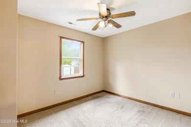 Looking for a Big Private Yard and a nice Handicapped equipped