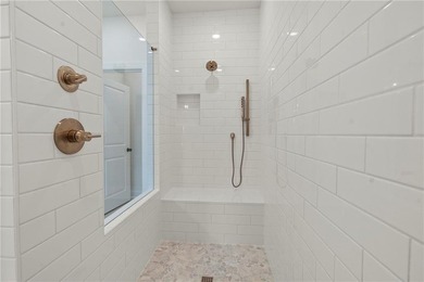 END UNIT TOWNHOME - looking for low maintenance living in an - photo 25