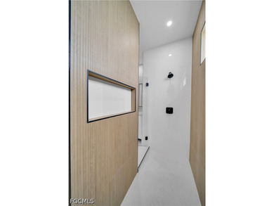 Experience the perfect blend of elegance, comfort, and location - photo 25