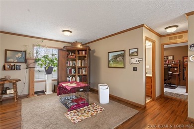 Welcome to one of the most unique properties in Pom-Osa Heights! - photo 30
