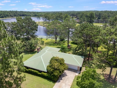 (private lake, pond, creek) Home For Sale in Defuniak Springs Florida