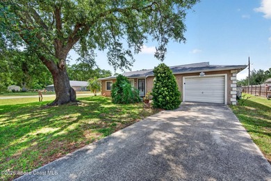 This 2 bedroom, 2 bath home is full of potential & ready for - photo 3