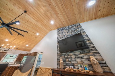 Spring River Front Retreat | Gated Community | 1.13 Acres | - photo 13