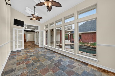 Welcome to an exceptional residence in the prestigious gated Bay - photo 14