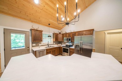 Spring River Front Retreat | Gated Community | 1.13 Acres | - photo 15