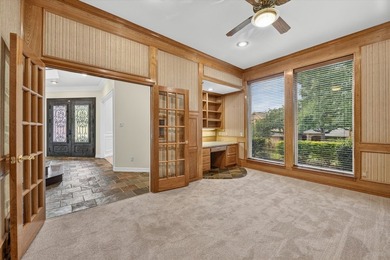 Welcome to an exceptional residence in the prestigious gated Bay - photo 15