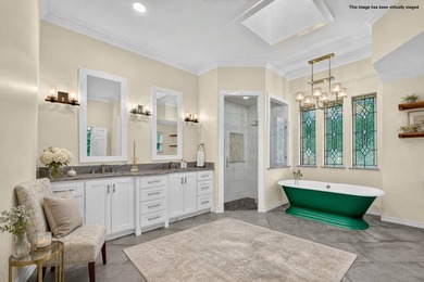 Welcome to an exceptional residence in the prestigious gated Bay - photo 19