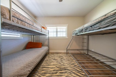 Spring River Front Retreat | Gated Community | 1.13 Acres | - photo 32