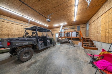 Spring River Front Retreat | Gated Community | 1.13 Acres | - photo 36