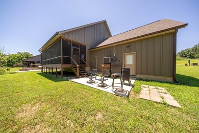 Spring River Front Retreat | Gated Community | 1.13 Acres | - photo 38
