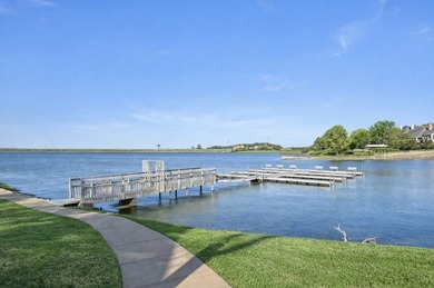 Welcome to an exceptional residence in the prestigious gated Bay - photo 38