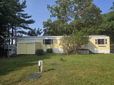 It's all about the great view of Lake Charlevoix! Nice spacious - photo 2