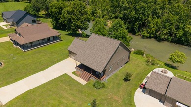 Spring River Front Retreat | Gated Community | 1.13 Acres | - photo 48