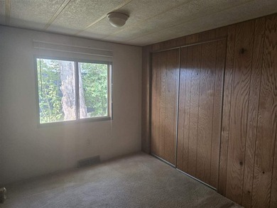 It's all about the great view of Lake Charlevoix! Nice spacious - photo 8