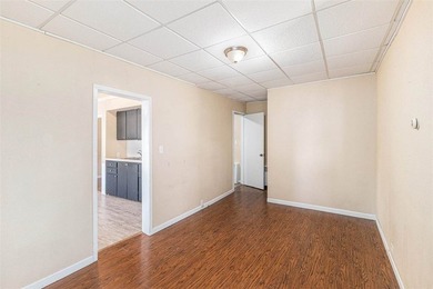 Investment opportunity in the heart of Petoskey! This - photo 4