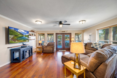 Beautifully Updated Waterfront Home on Lake Palestine - photo 7
